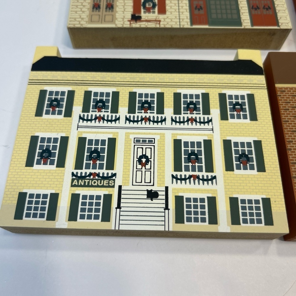 Vintage 1993 Cat’s Meow St Charles Christmas Series Wood Buildings Lot Of 4 - Picture 10 of 12